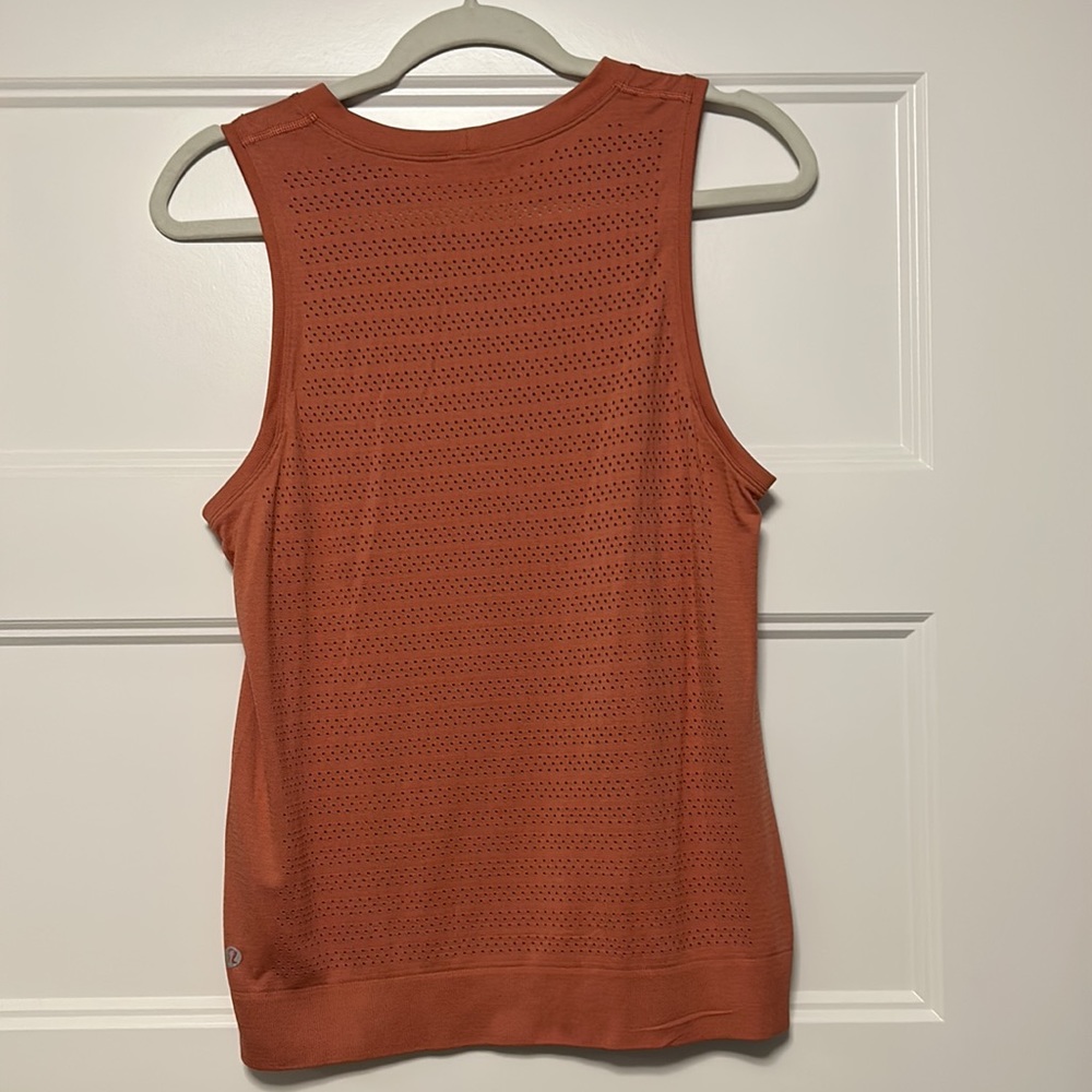 Limited edition. LULULEMON tank. - Picture 2 of 3